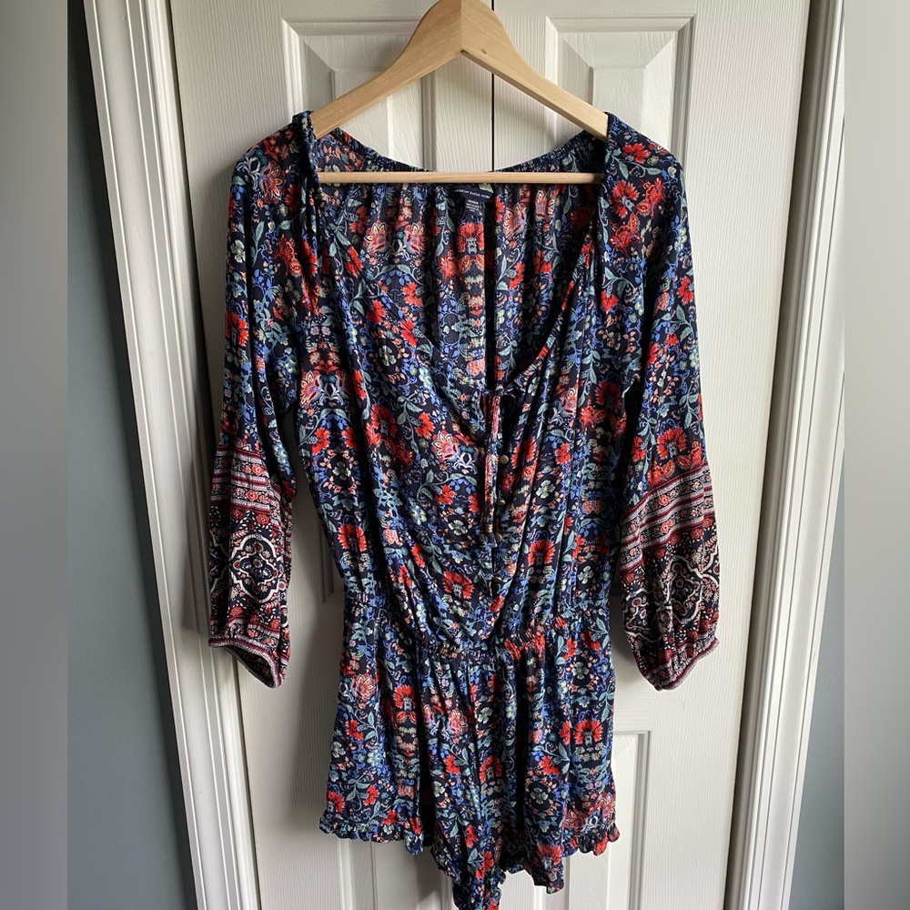 American Eagle Womens Long Sleeve Floral Shorts Romper Size Medium Boho